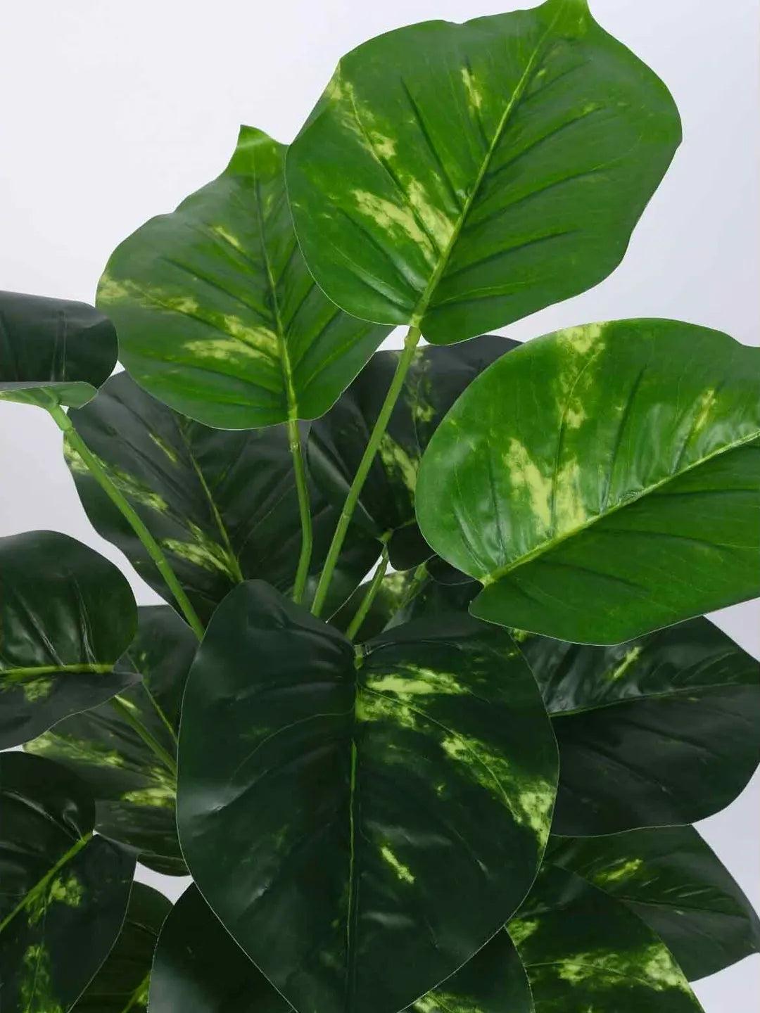 2.2Ft Artificial Plants With Black Pot 18 Leaves